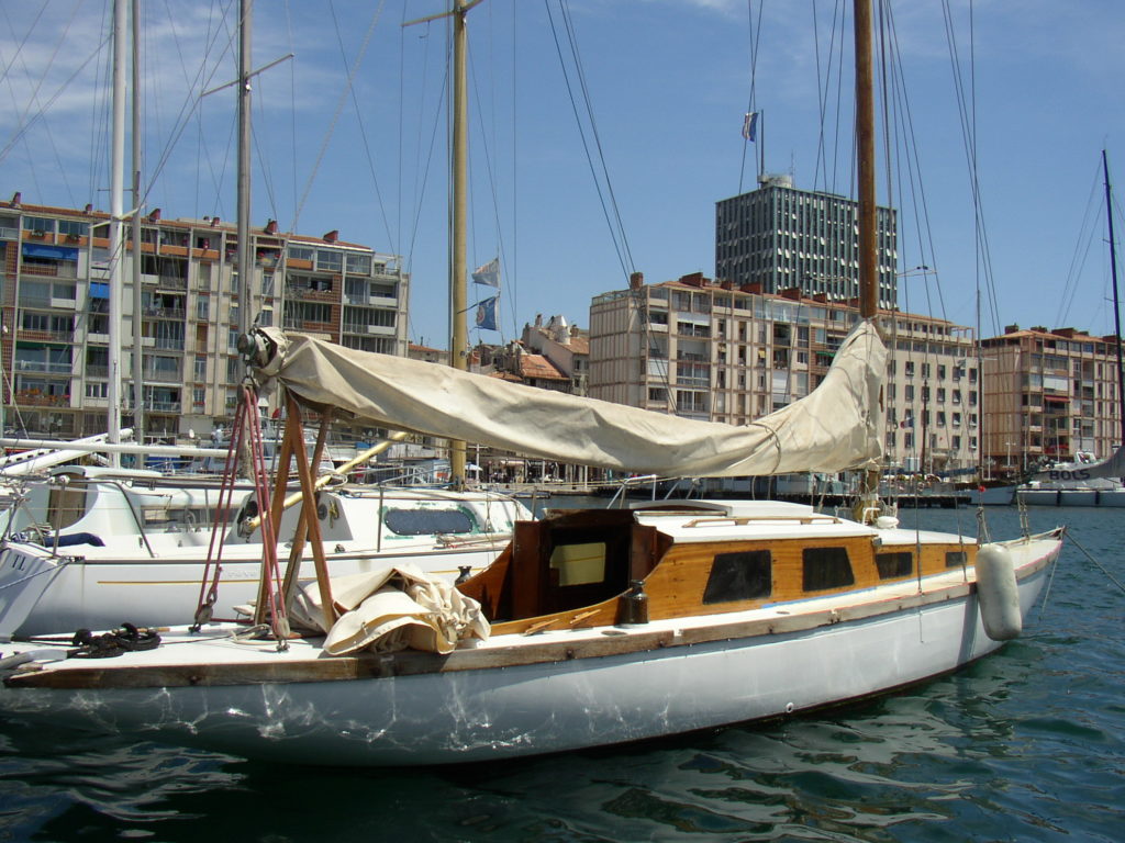 Cinq Août moored, 2005