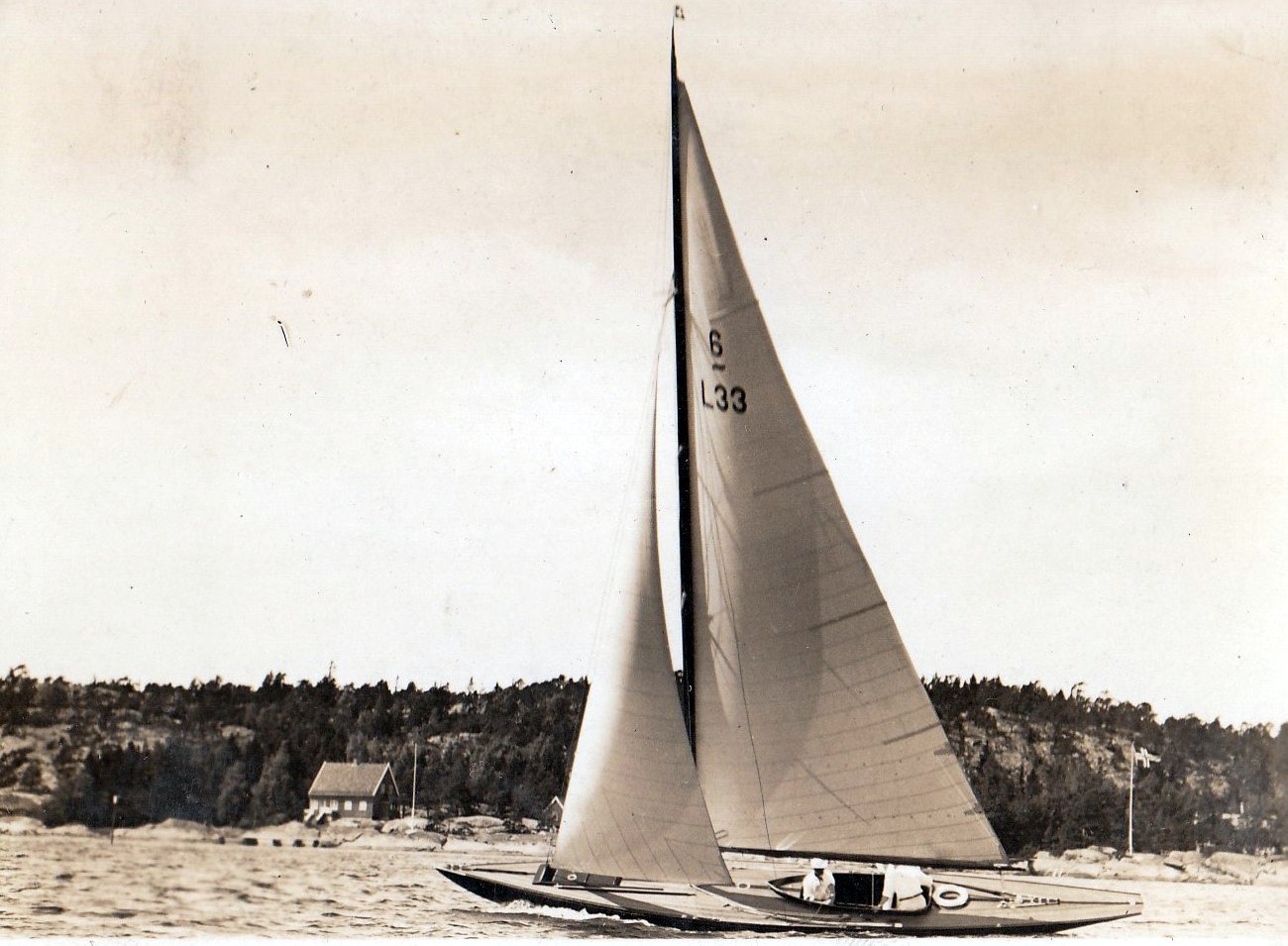 Six Metre sailing boat. L33 on the sail.